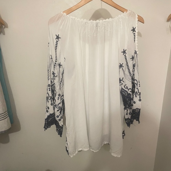 Blouse - Picture 4 of 5